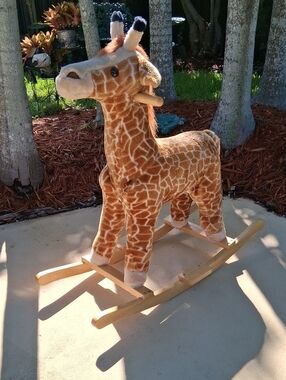 Happy Trails Plush Giraffe Rocking Toy in Tan and Cream- Soft Rocker. Ex.Cond.